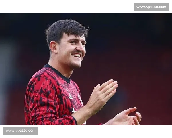 哈里马奎尔逆袭之路从质疑与嘲讽到英格兰后防中坚的蜕变传奇