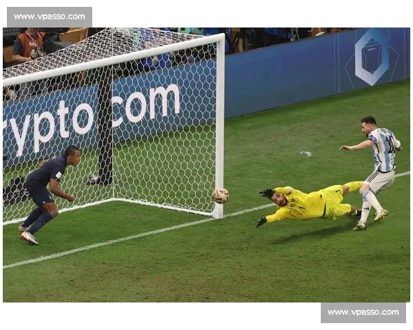 EA FC 电竞世界杯：谁将捧起大力神杯，荣耀之巅等你来战！